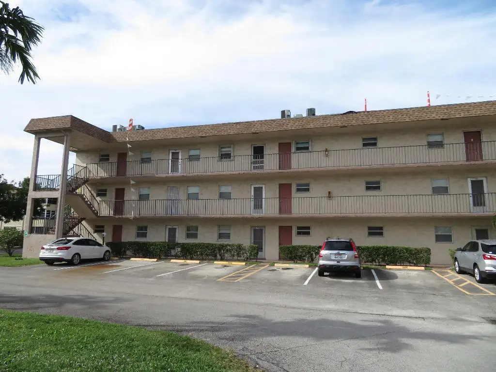 719 Lori Drive #302, Palm Springs, FL 33461 - #1