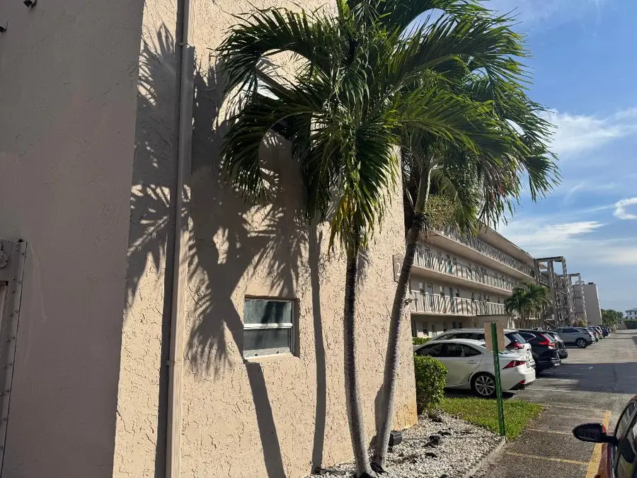 725 Lori Drive #107, Lake Worth, FL 33461 - #3