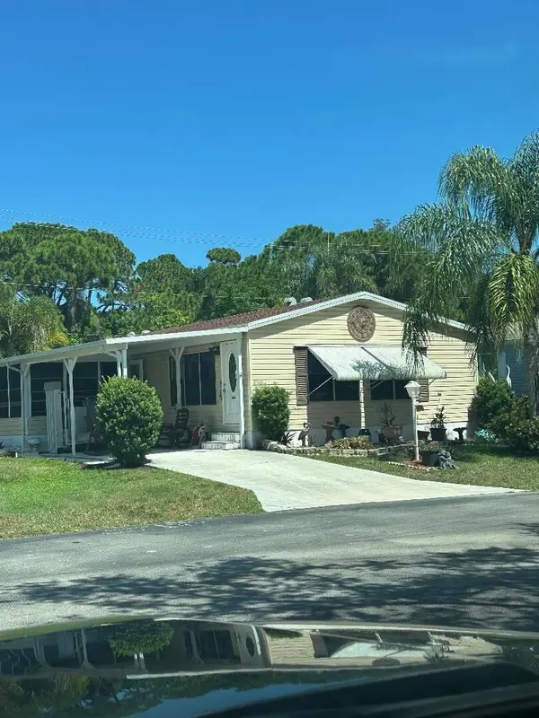 456 Tropical Isles Circle, Fort Pierce, FL 34982
