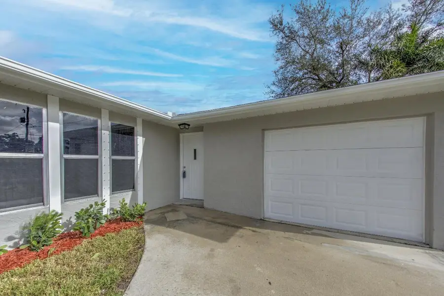 554 NW Twylite Terrace, Port Saint Lucie, FL 34983 - #3