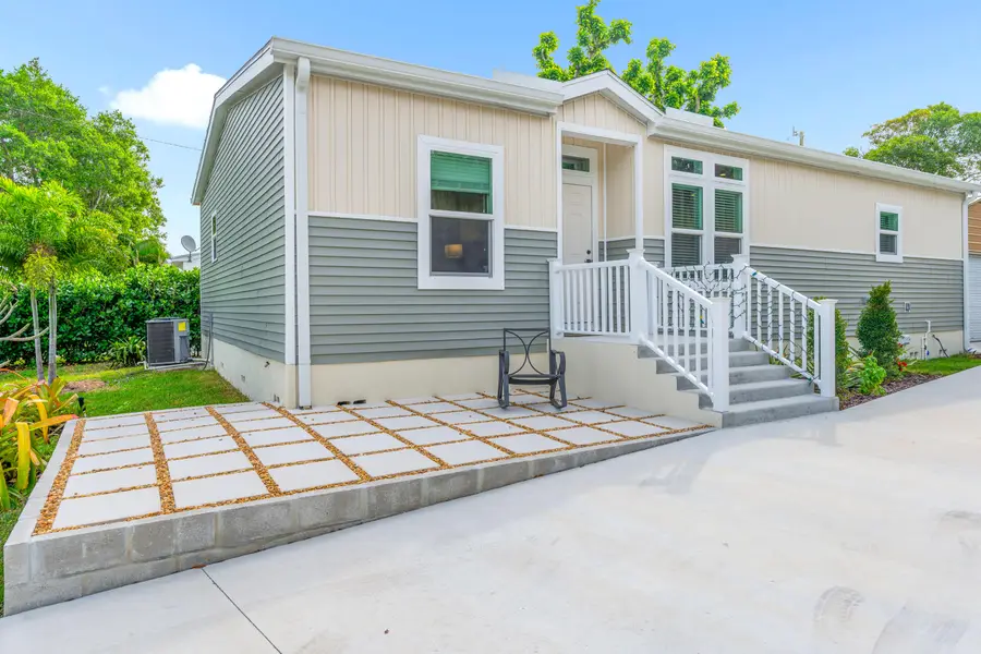 1757 12th Court N, Lake Worth Beach, FL 33460 - #3