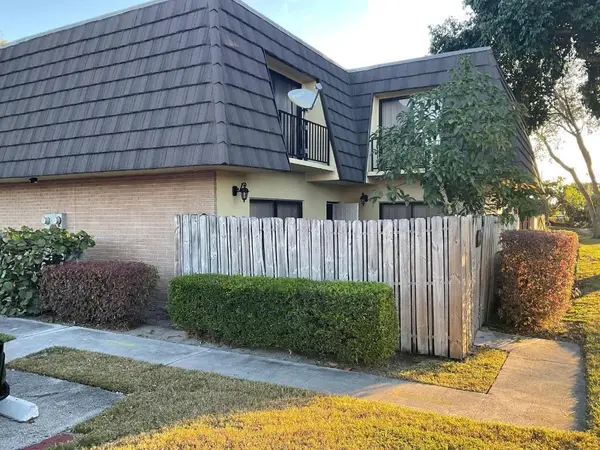 4561 Cherry Road #4561, West Palm Beach, FL 33417