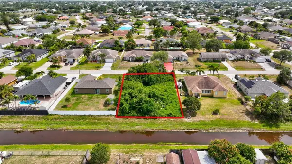 373 SW Millard Drive, Port St Lucie, FL 34953