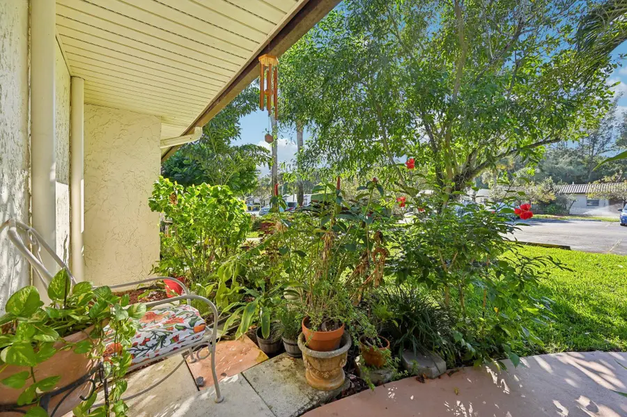 107 Lake Olive Drive, West Palm Beach, FL 33411 - #3