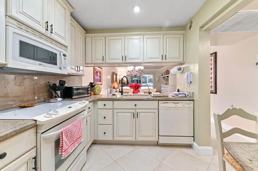 1202 Bahama Bend #J2, Coconut Creek, FL 33066 - #3