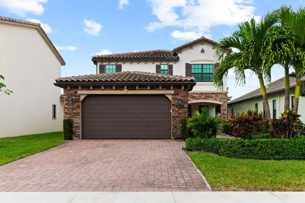 8716 Grand Prix Lane, Boynton Beach, FL 33472