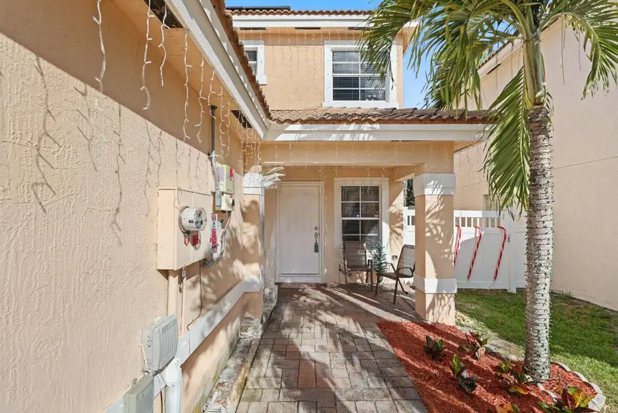 6024 Adriatic Way, West Palm Beach, FL 33413 - #2