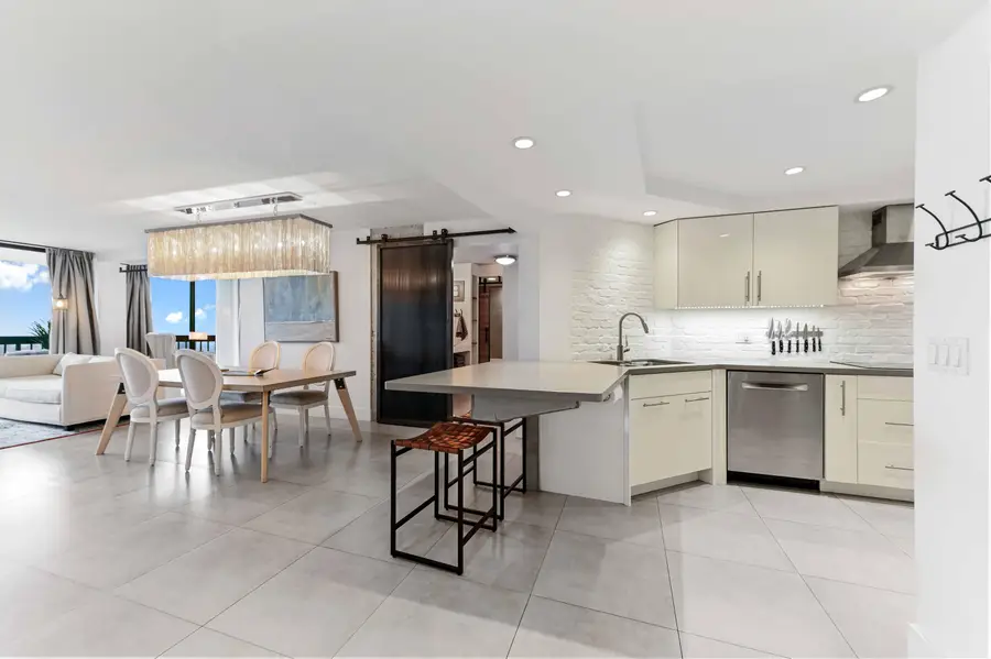 2425 Presidential Way #1806, West Palm Beach, FL 33401 - #3