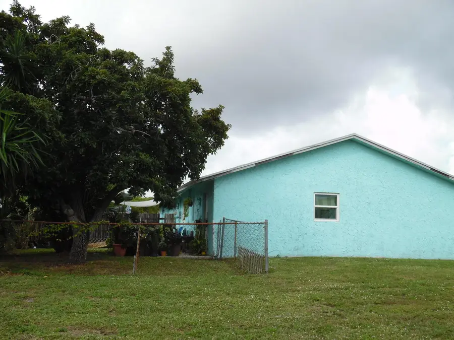 3910 Holden Lane, Lake Worth, FL 33461 - #2