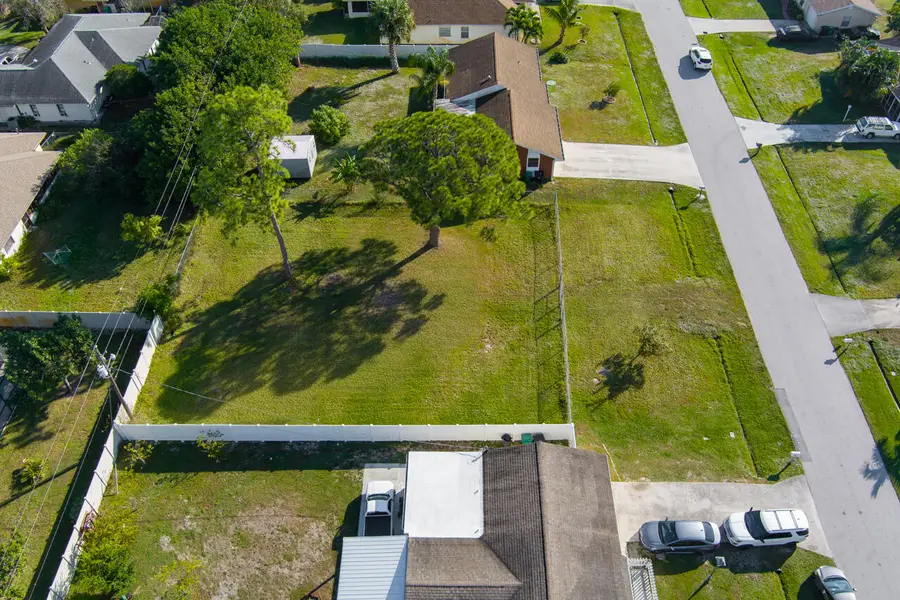 171 SE Dwight Avenue, Port Saint Lucie, FL 34983 - #2