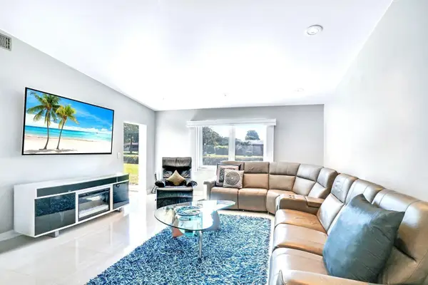 6140 Kings Gate Circle, Delray Beach, FL 33484