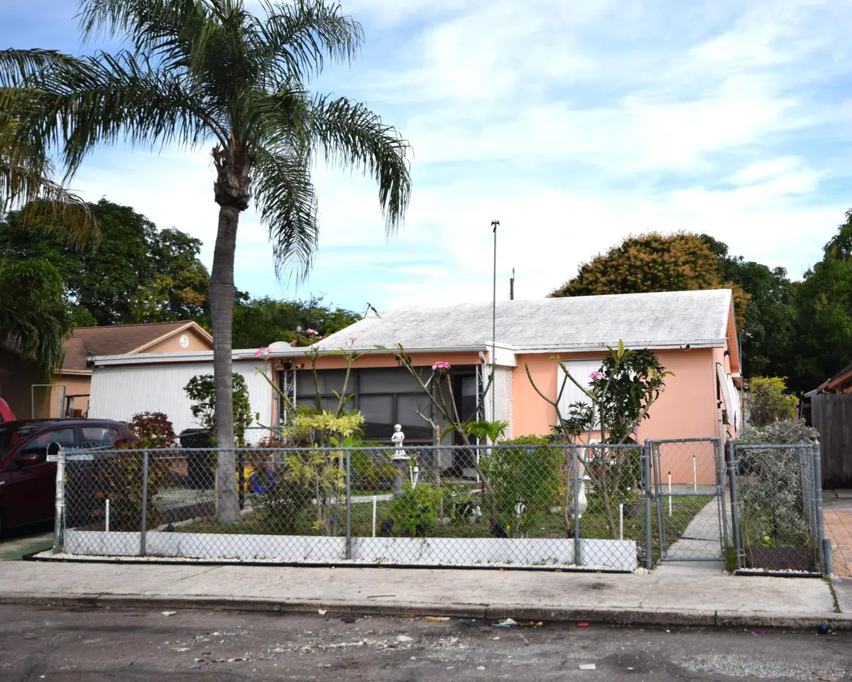 910 N C Street, Lake Worth Beach, FL 33460 - #1