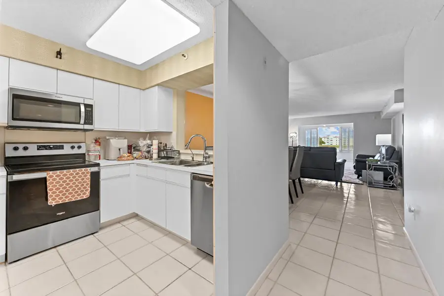 14096 Huntington Pointe Drive #305, Delray Beach, FL 33484 - #3