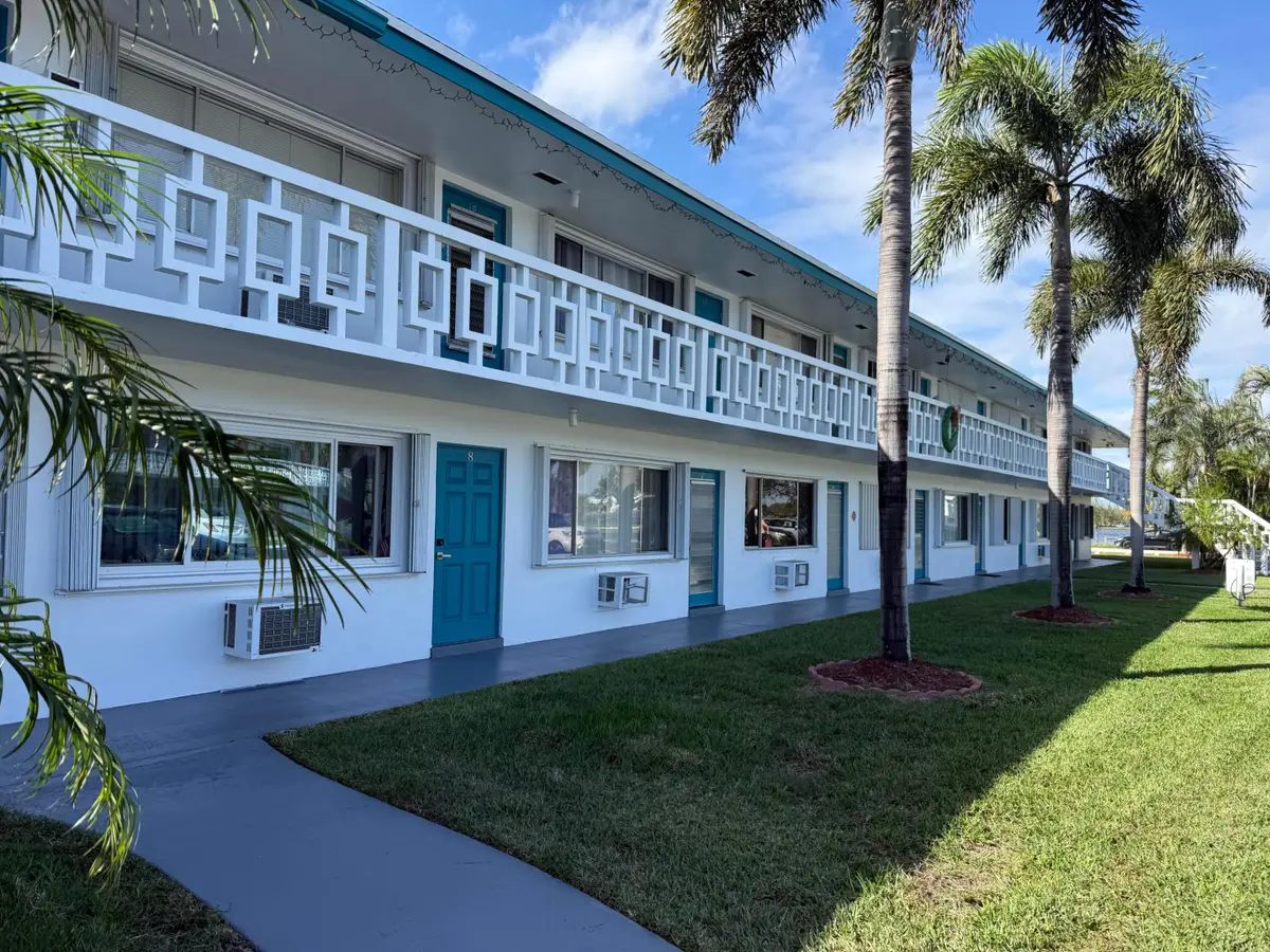 2204 Lake Osborne Drive #5, Palm Springs, FL 33461 - #1