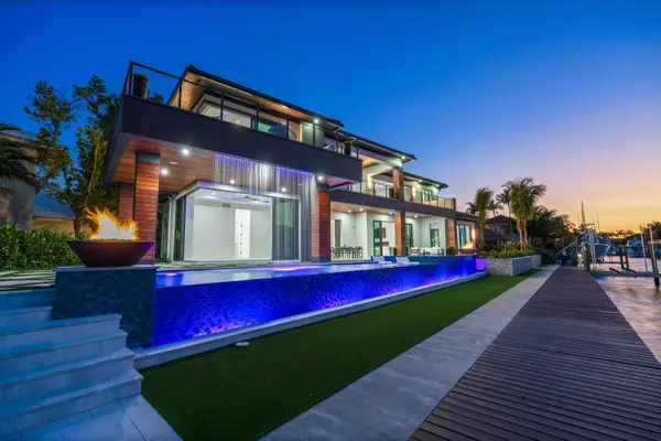 107 Bowsprit Drive, Juno Beach, FL 33408