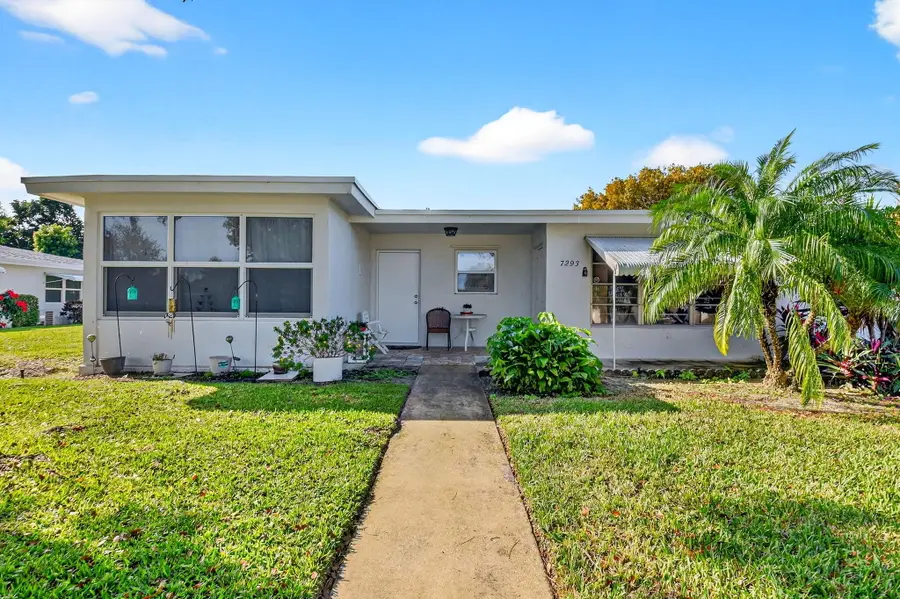 7293 W Oakridge Circle, Lantana, FL 33462 - #3