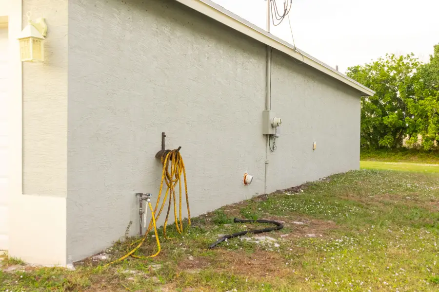 2325 SE Calcutta Circle, Port Saint Lucie, FL 34952 - #3