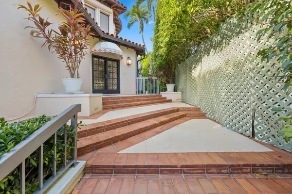 265 Everglade Avenue, Palm Beach, FL 33480