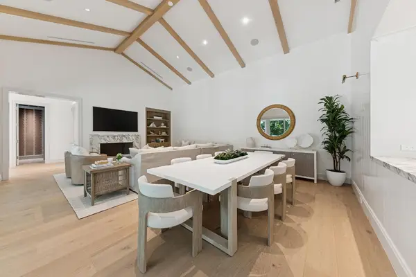 232 La Puerta Way, Palm Beach, FL 33480