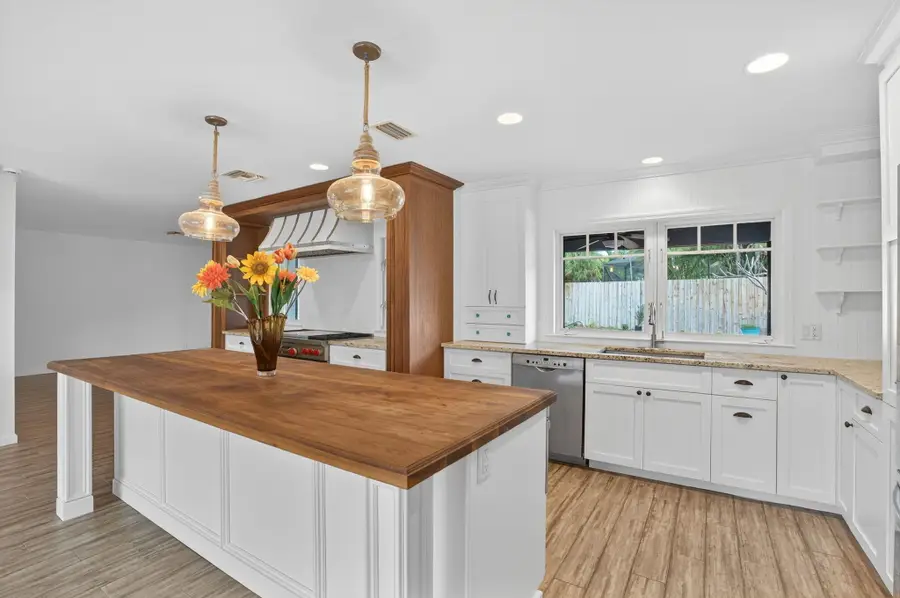 28 Hickory Hill Road, Tequesta, FL 33469 - #3