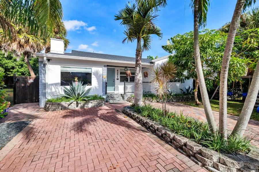 425 32nd Street, West Palm Beach, FL 33407 - #2