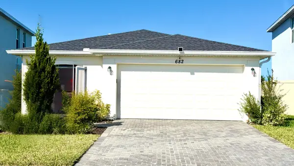 682 Papillon Street Sw, Palm Bay, FL 32908