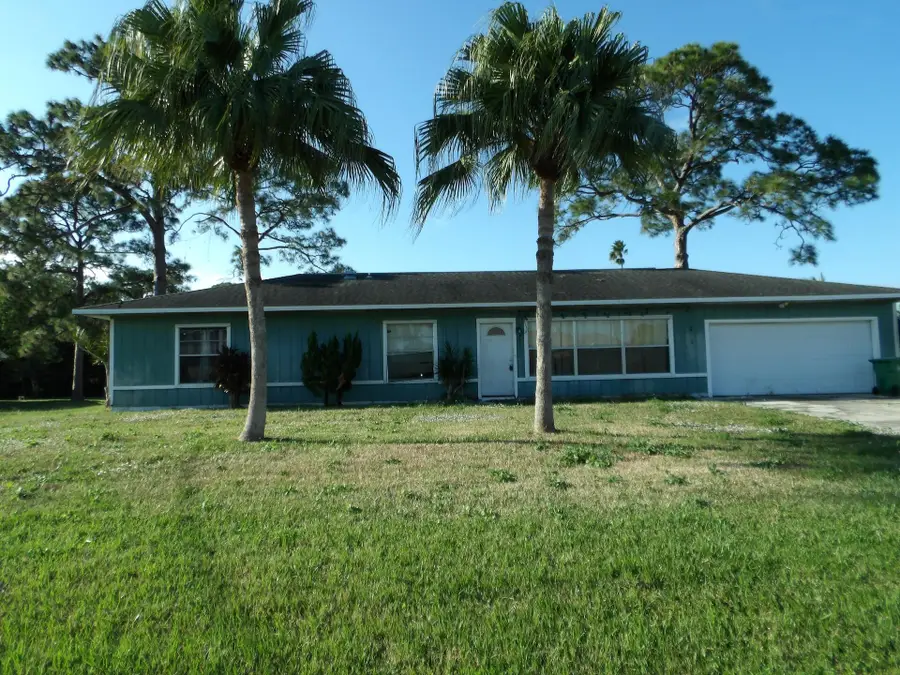 682 NW Cardinal Drive, Port Saint Lucie, FL 34983 - #3