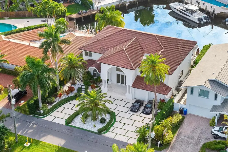 16430 NE 30th Avenue, Sunny Isles Beach, FL 33160 - #2