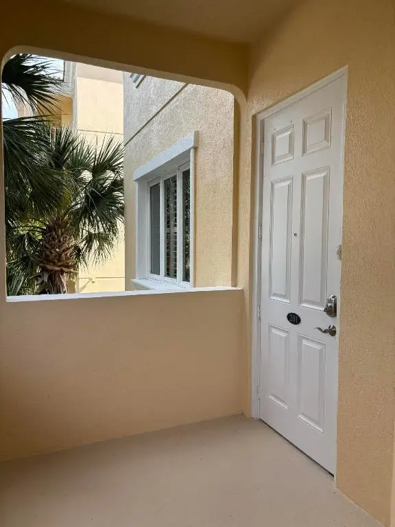 29 Harbour Isle Drive W #201, Fort Pierce, FL 34949 - #1