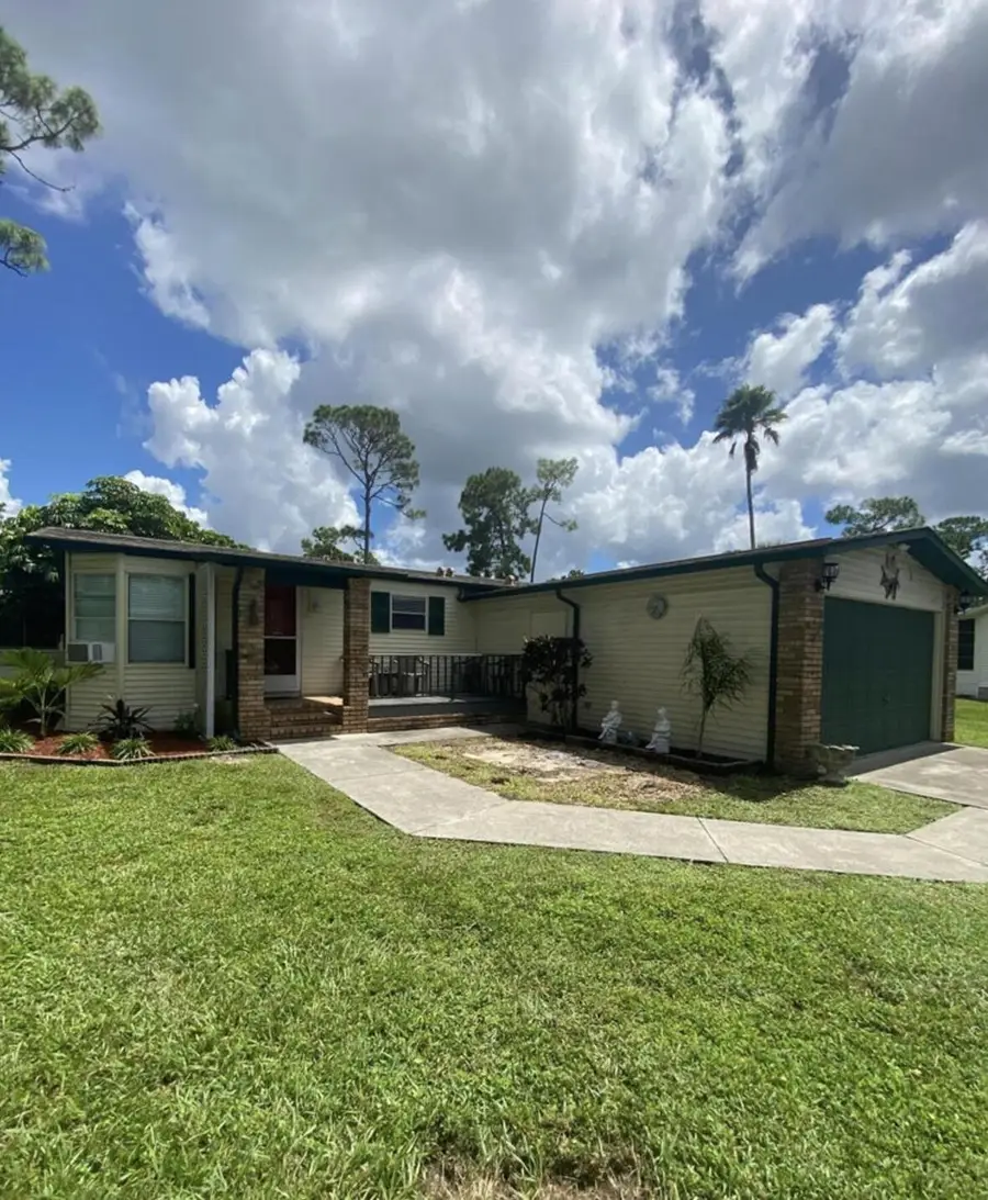19418 Saddlebrook Court, North Fort Myers, FL 33903 - #2