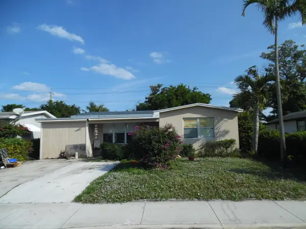 824 S F Street, Lake Worth, FL 33460