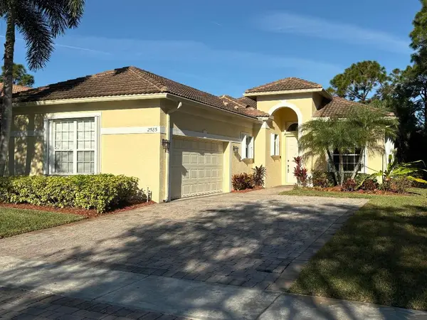 2585 SE Stonebriar Way, Stuart, FL 34997