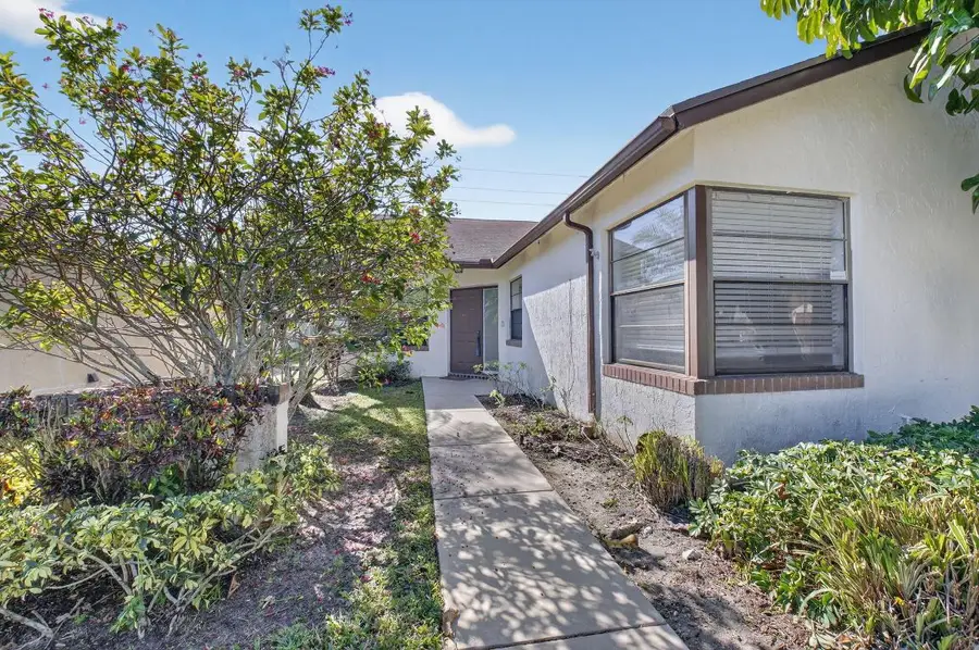 9074 Chatsworth Cascades, Boca Raton, FL 33434 - #3