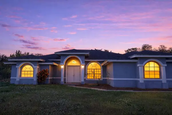 4584 Windmill Road, The Acreage, FL 33470