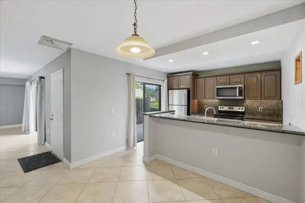 712 7th Way, West Palm Beach, FL 33407