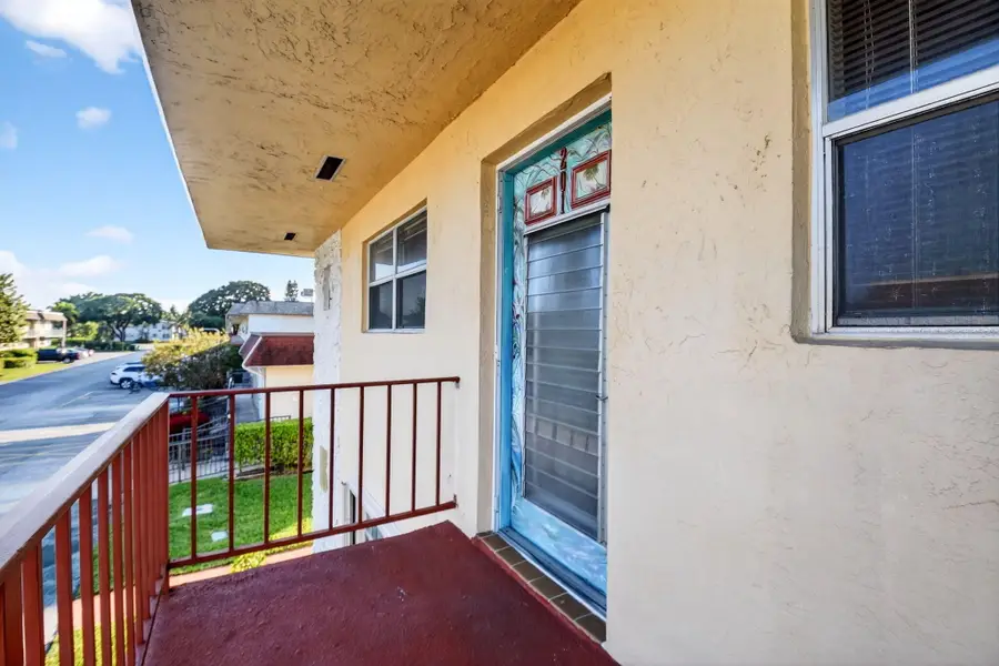 201 Oxford 600, West Palm Beach, FL 33417 - #2