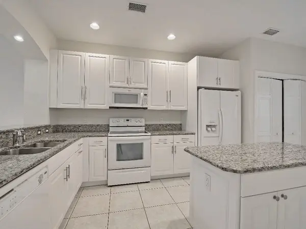 1645 Baseline Lane, Vero Beach, FL 32967