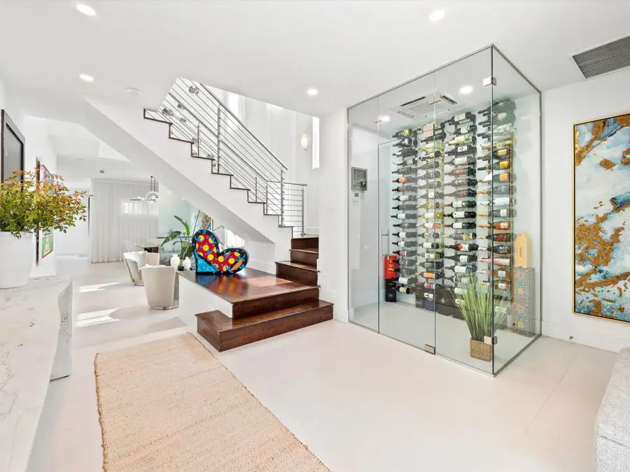 8405 NW 34th Street, Doral, FL 33122 - #3