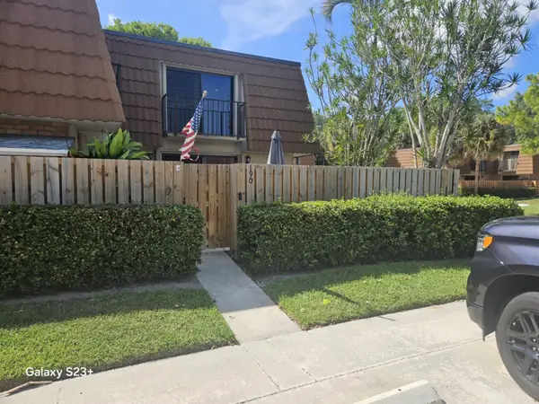 190 Charter Way, West Palm Beach, FL 33407