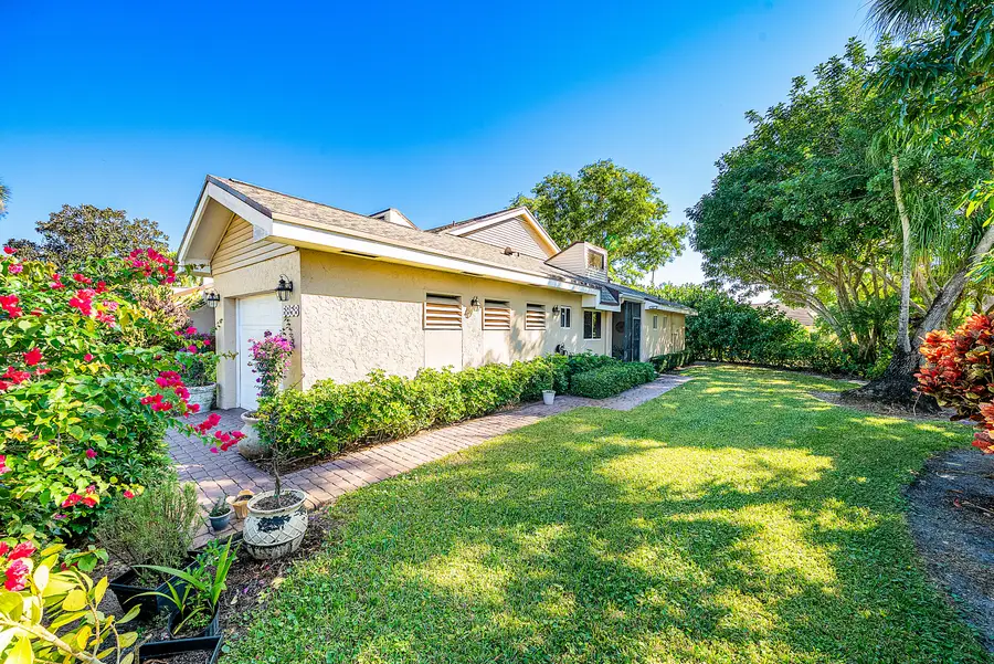 6858 Fountains Circle, Lake Worth, FL 33467 - #3