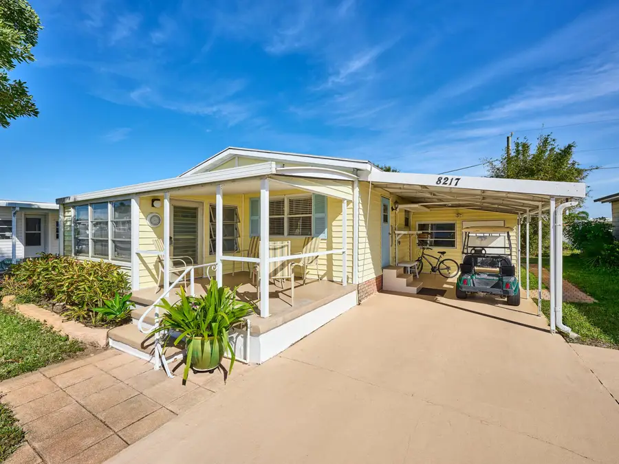 8217 SE Swan Avenue, Hobe Sound, FL 33455 - #2