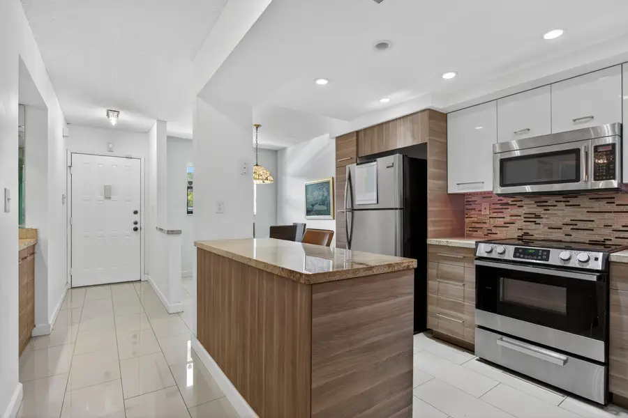 7547 NW 79th Avenue #212, Tamarac, FL 33321 - #2