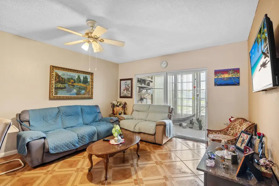 3405 NW 48 Avenue #J514, Lauderdale Lakes, FL 33319 - #3