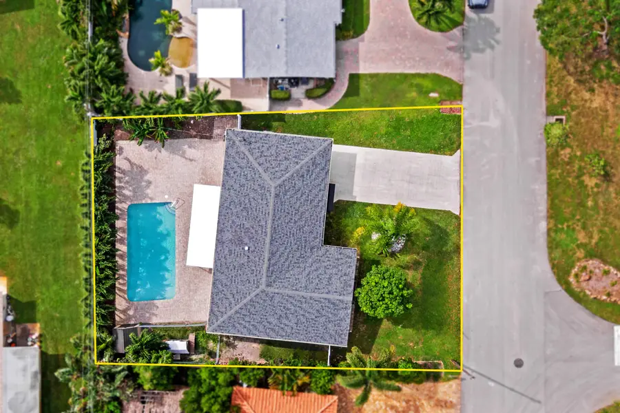 912 SE 8th Court, Deerfield Beach, FL 33441 - #2