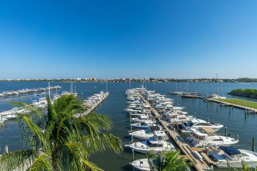 806 E Windward Way #Ph 1, Lantana, FL 33462 - #2