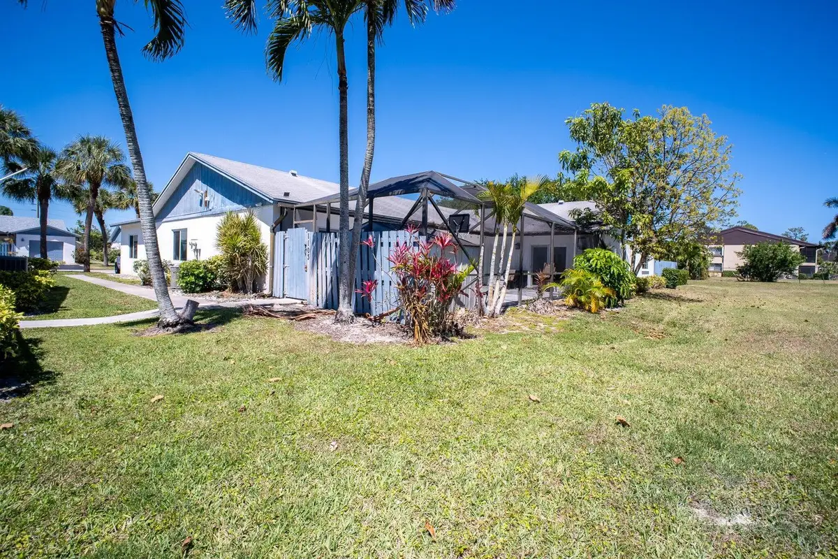 1103 Timberlane Circle, Greenacres, FL 33463 - #1