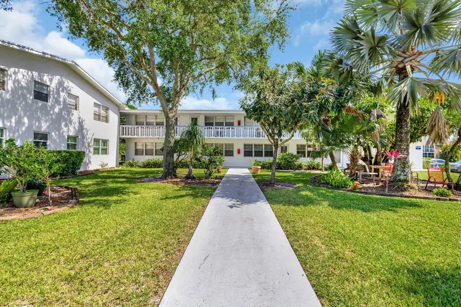 398 Sheffield Q, West Palm Beach, FL 33417 - #3