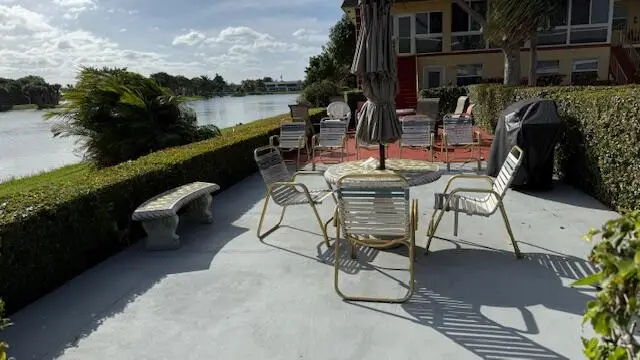 100 Stratford H, West Palm Beach, FL 33417 - #3