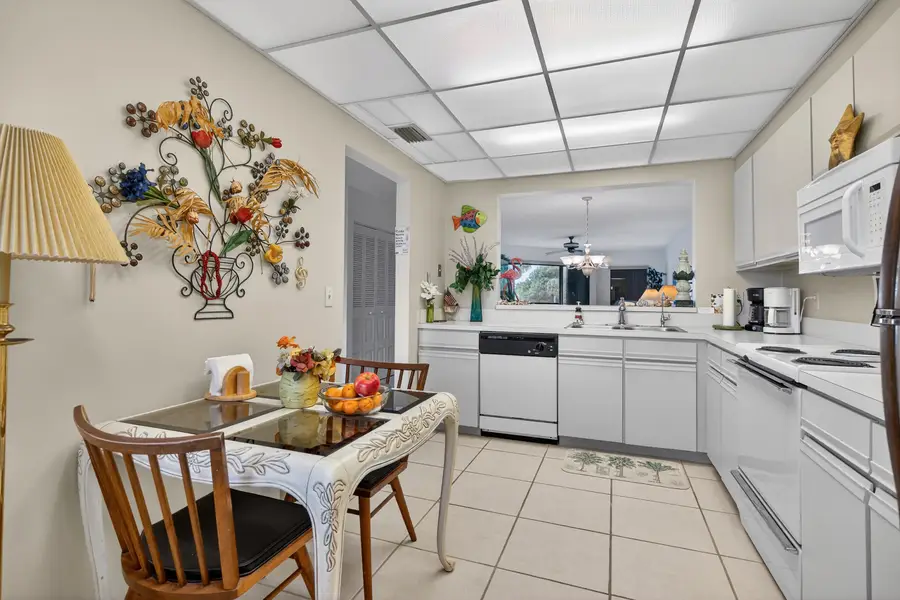 6940 SE Constitution Boulevard #201, Hobe Sound, FL 33455 - #3