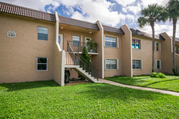120 Lake Meryl Drive #117, West Palm Beach, FL 33411